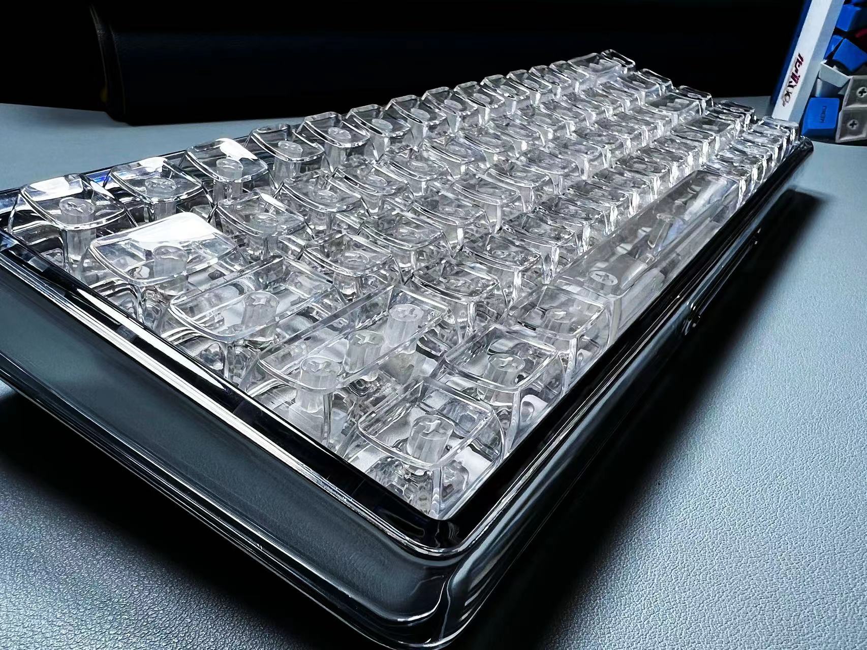 132 Keys Crystal Transparent K - Keyboard Gaming Black avis et prix