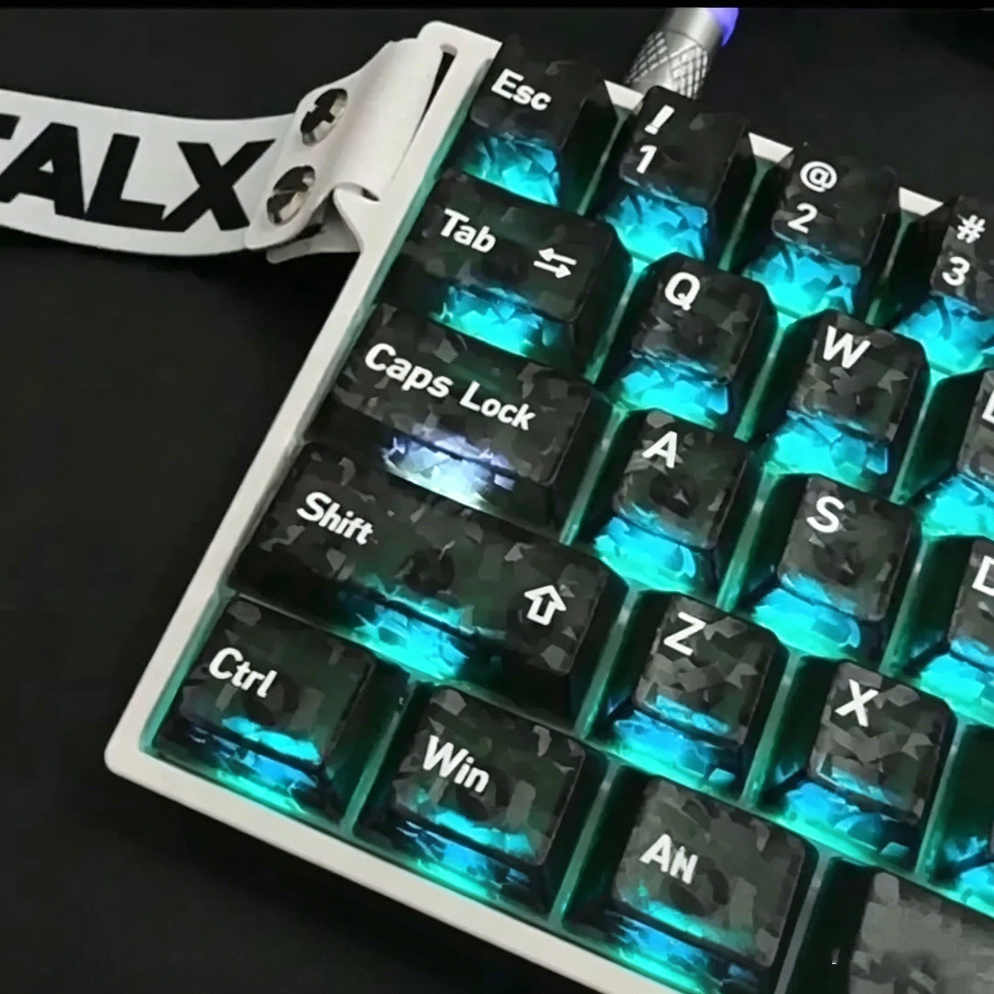 2026 New Forged Carbon Fiber T - Gaming Keyboard No Rgb avis et prix
